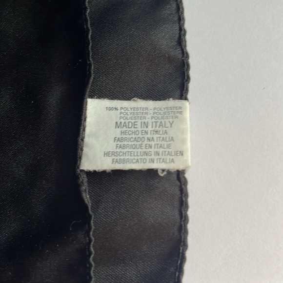 MADE IN ITALY 🇮🇹 LEOPARD & CHAINS BLACK EDGES 35” SCARF - Picture 5 of 11